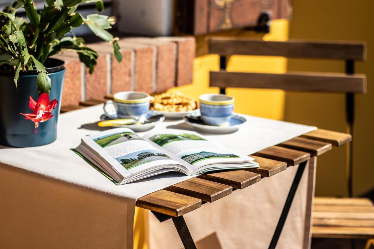 Quick Home Garden Apt Alice Castello Bagian luar foto